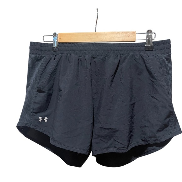 UA Women’s Fly-By 3" Shorts | Size Large - Picture 1 of 4
